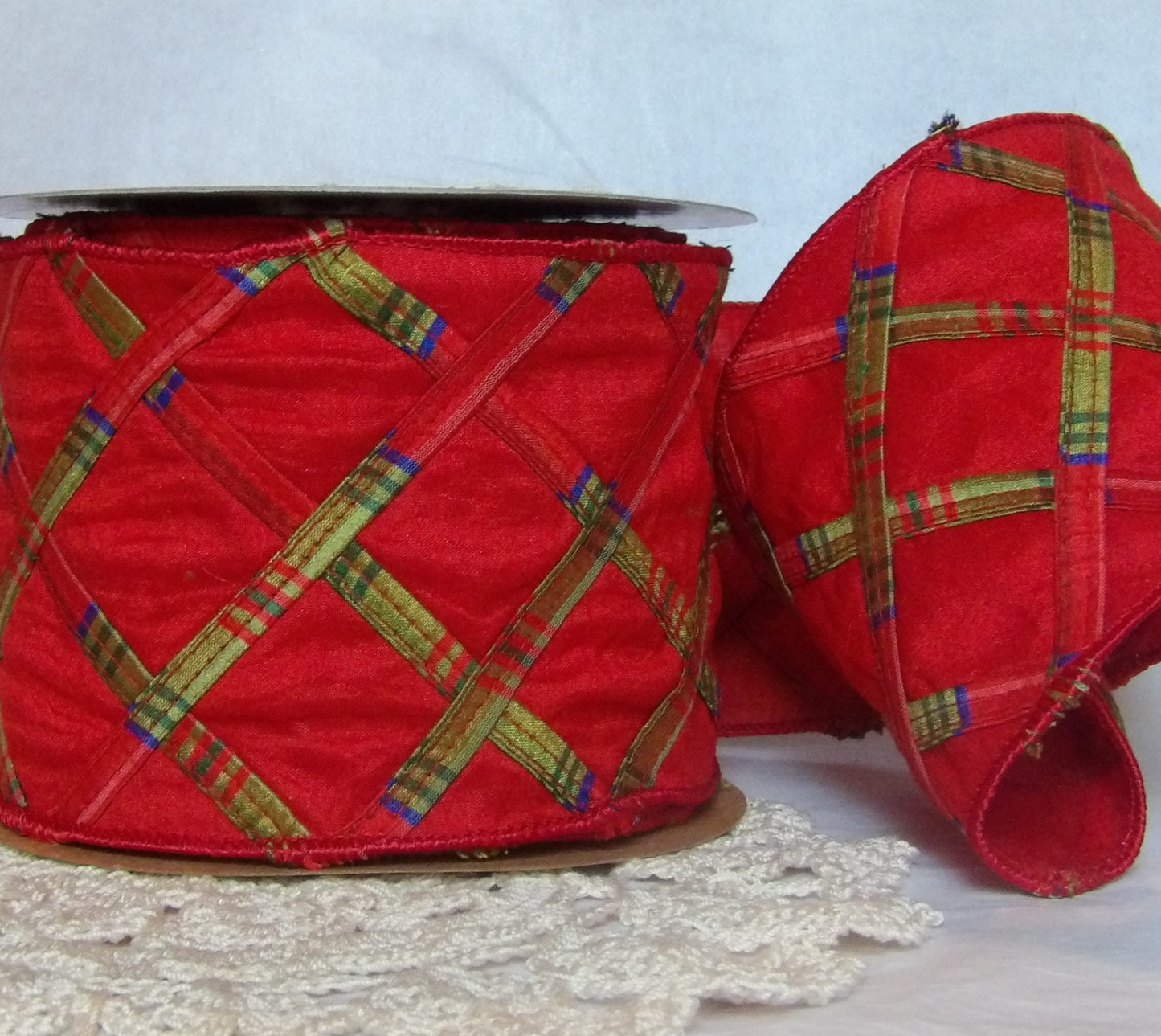 Criss Cross Red and Green Wire Edged Lined Ribbon 4 inch wide by the yard or roll