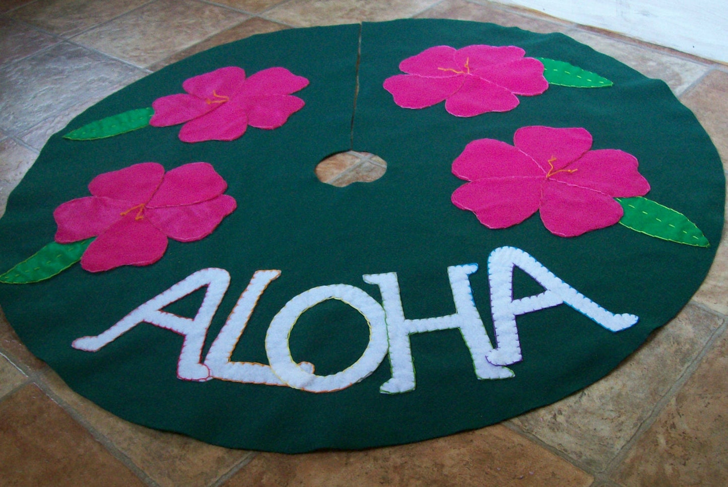 36 inch ALOHA Tree Skirt